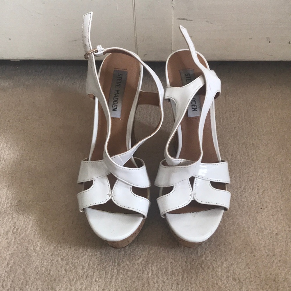 Steven madden size 6 1/2 white wedges